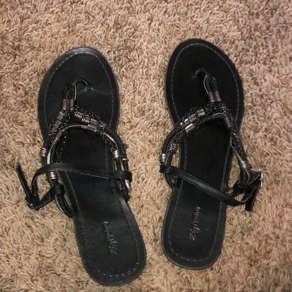 Slip ons - Picture 2 of 3